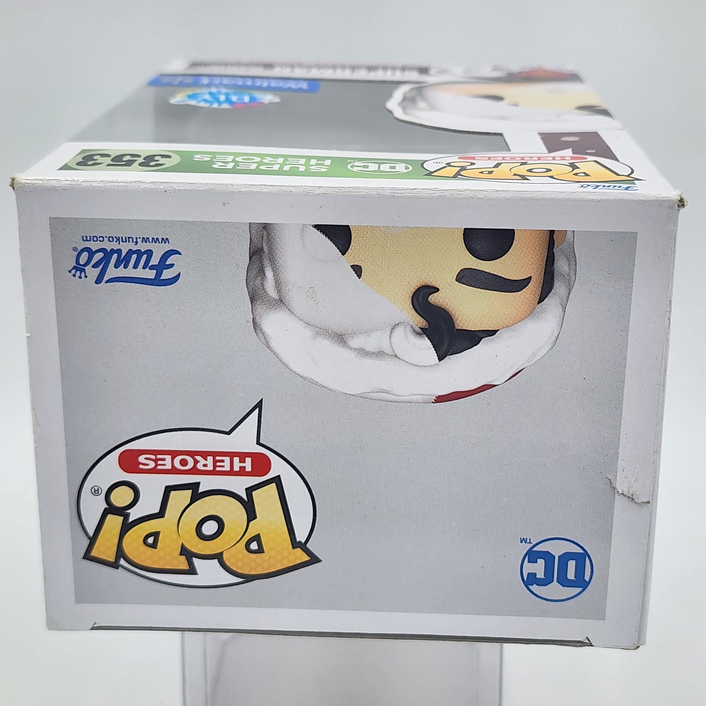 Funko Pop - DC Super Heroes: Superman in Holiday Sweater (DIY) #353