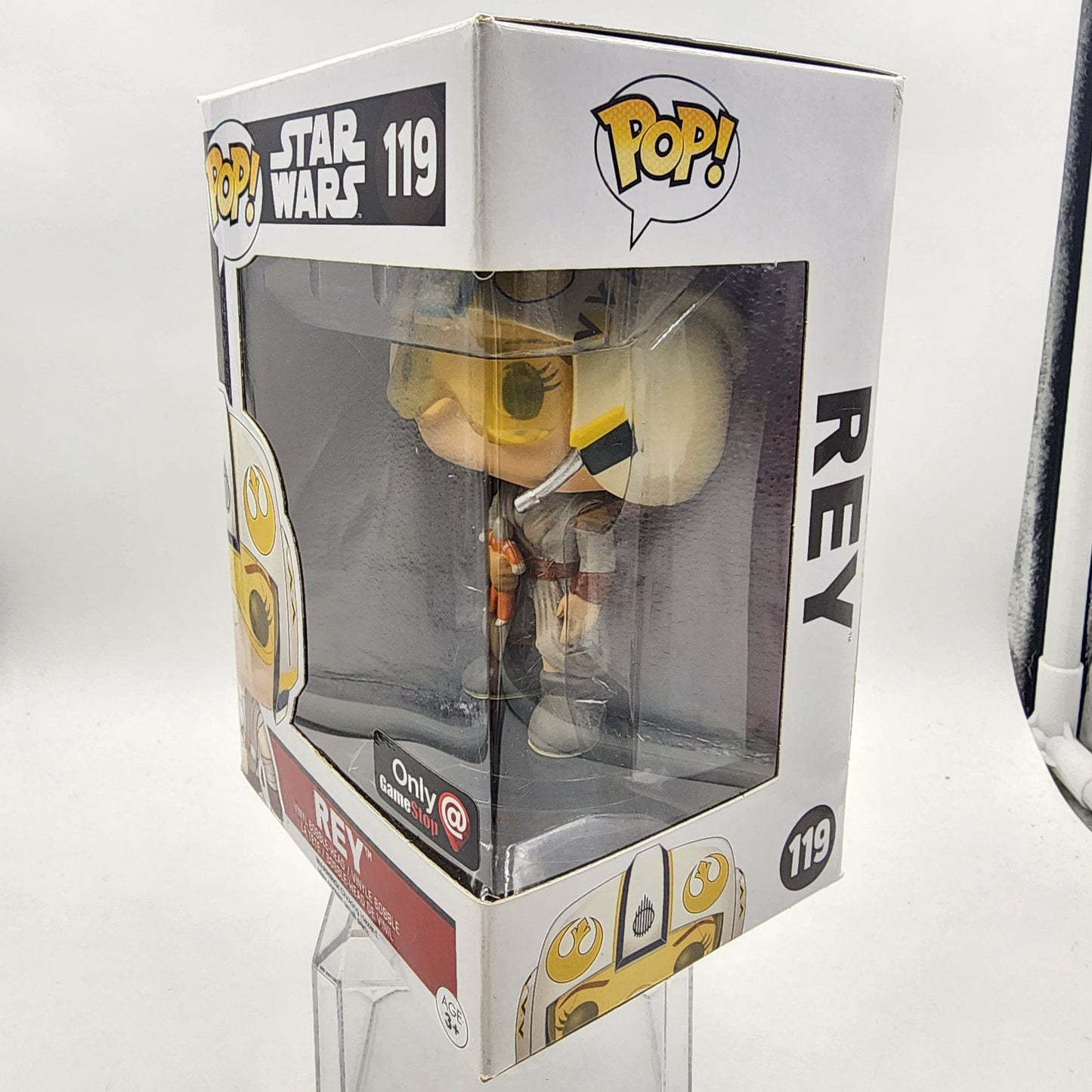 Funko Pop - Star Wars: Rey (w/ X-Wing Helmet) #119