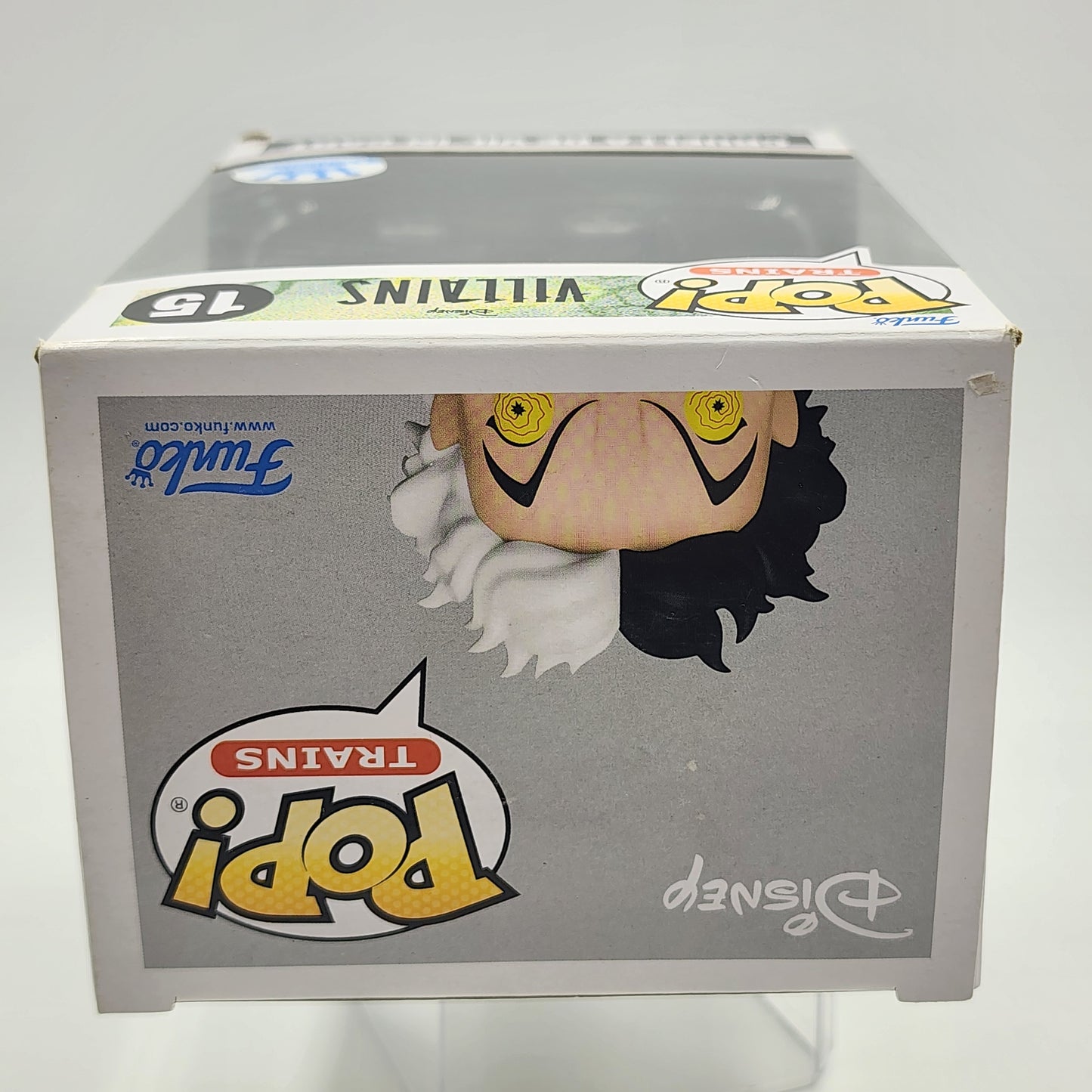 Funko Trains - Villains: Cruella De Vil in Cart #15