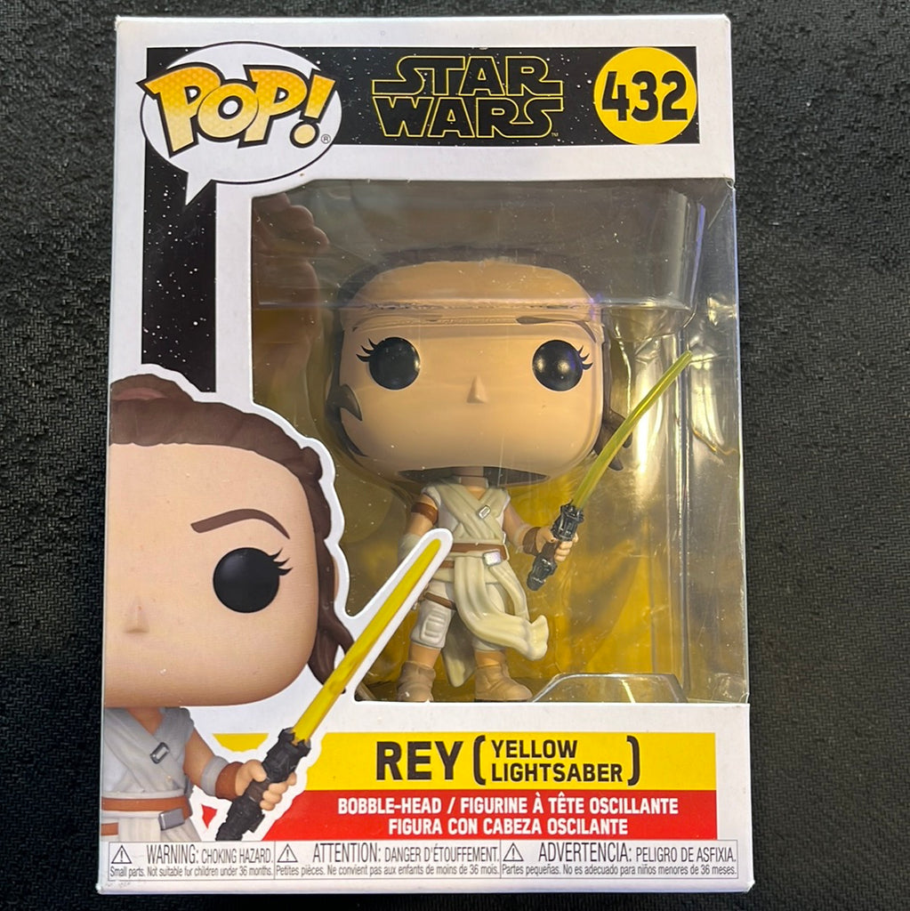 Funko Pop! Rise of Skywalker: Rey (Yellow Lightsaber) #432